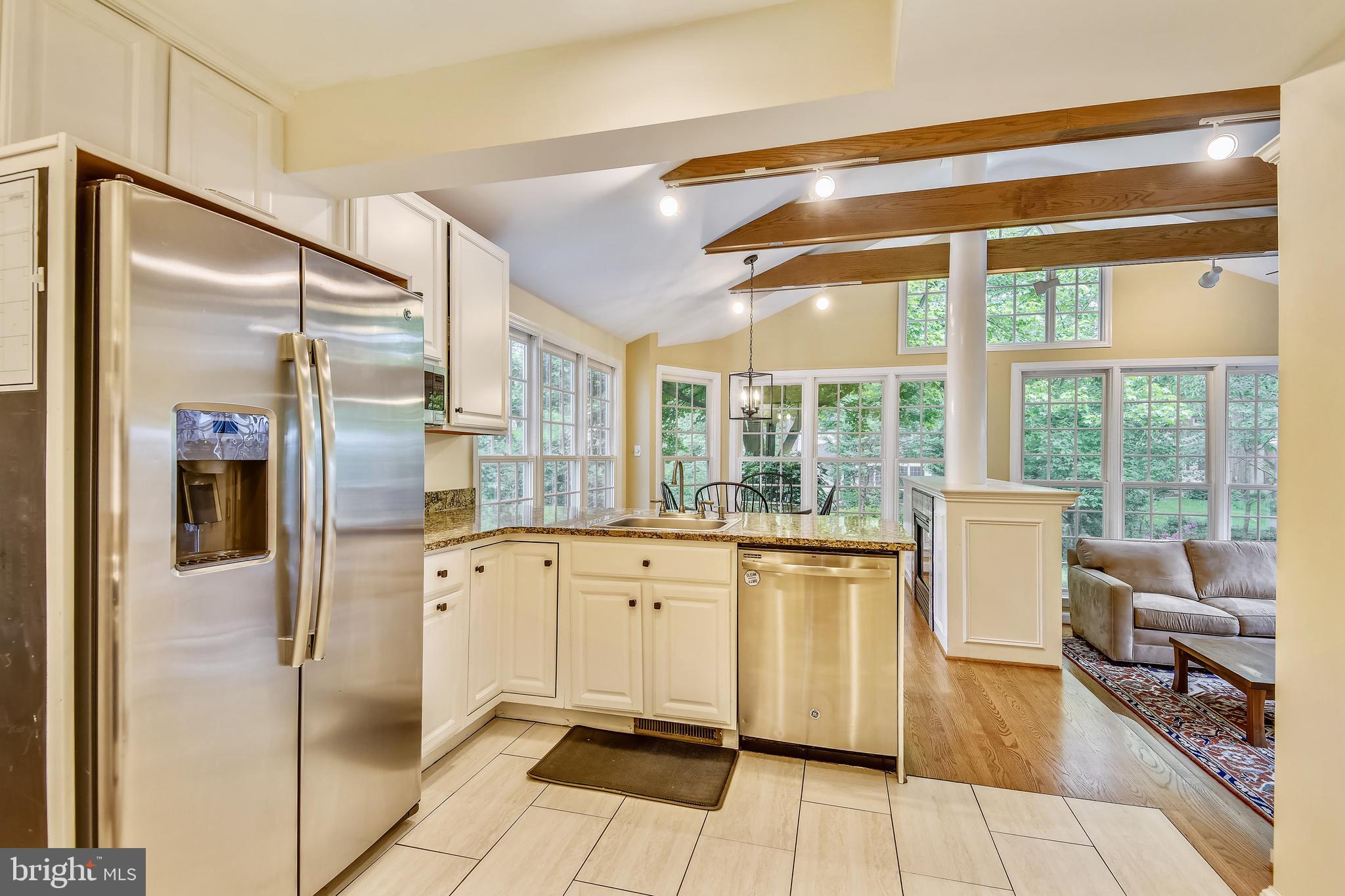5609 Harwick Road Bethesda, MD 20816 - Photo 10 of 48 Kitchen view toward Breakfast room