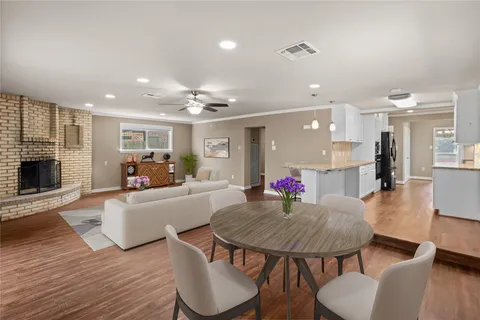 $615,000 | 4373 Harvest Lane, Houston, TX 77004