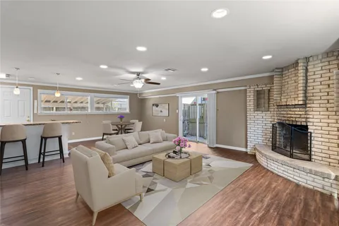 $615,000 | 4373 Harvest Lane, Houston, TX 77004