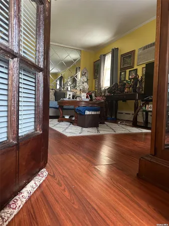 $790,000 | Undisclosed Address | Cambria Heights