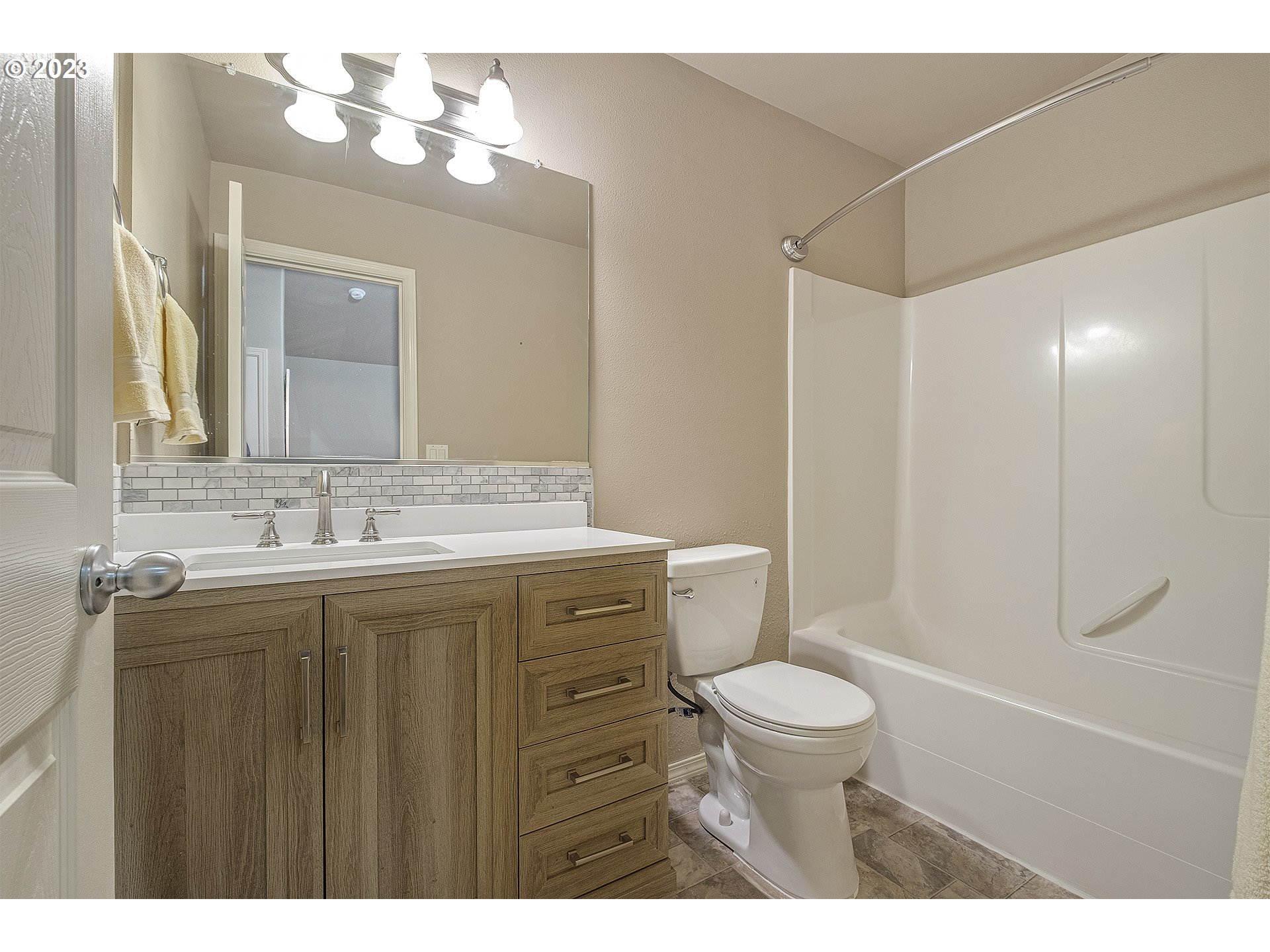 15579 Southwest Stone Ridge Circle Beaverton, OR 97007 - Photo 20 of 25 Bathroom