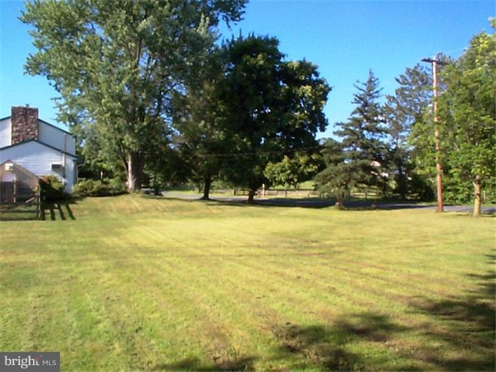 2841 St Peters Road Elverson, PA 19520 - Photo 4 of 20