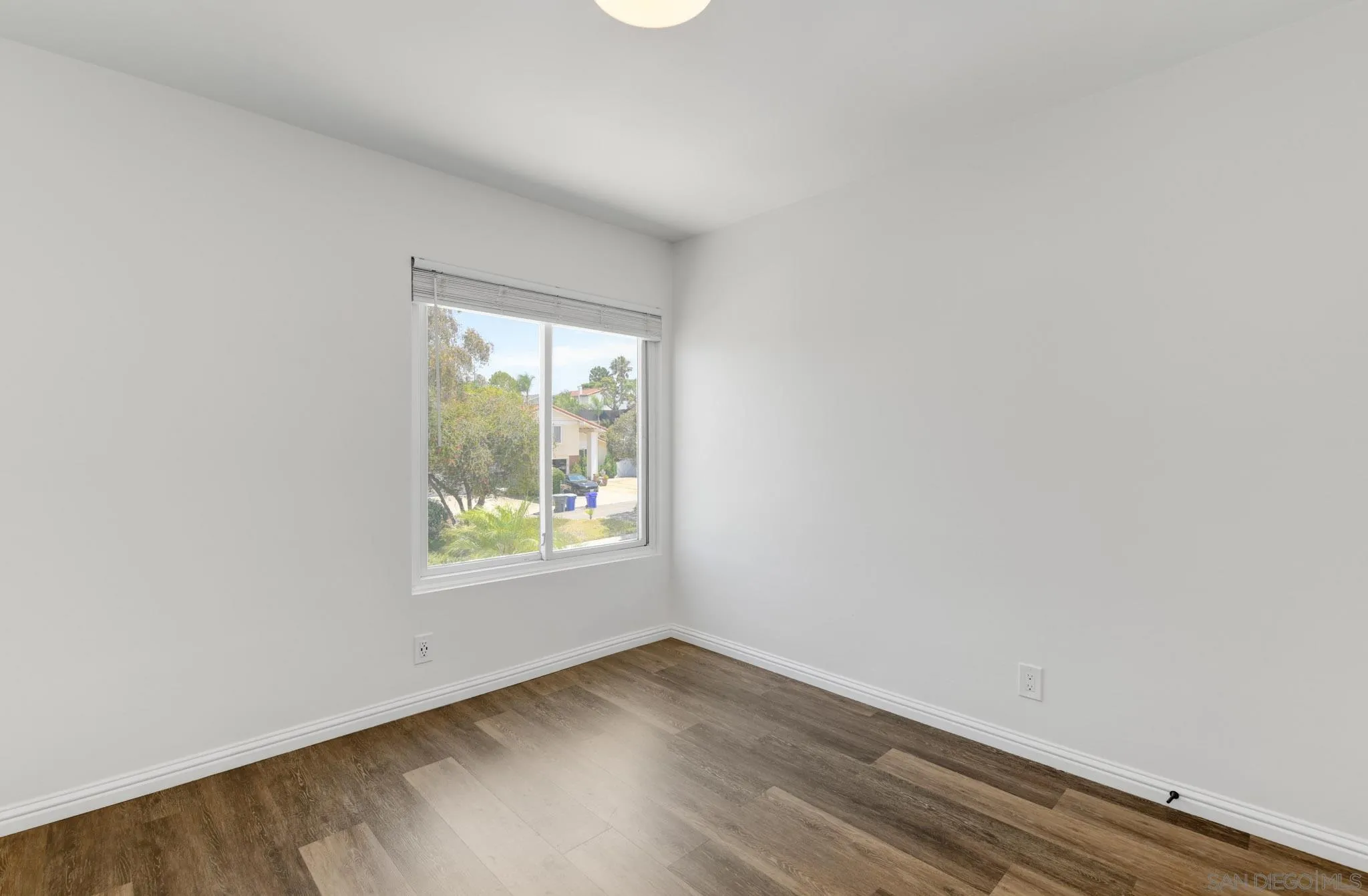 156 Cerro Street Encinitas, CA 92024 - Photo 20 of 26 Gallery Image 20
