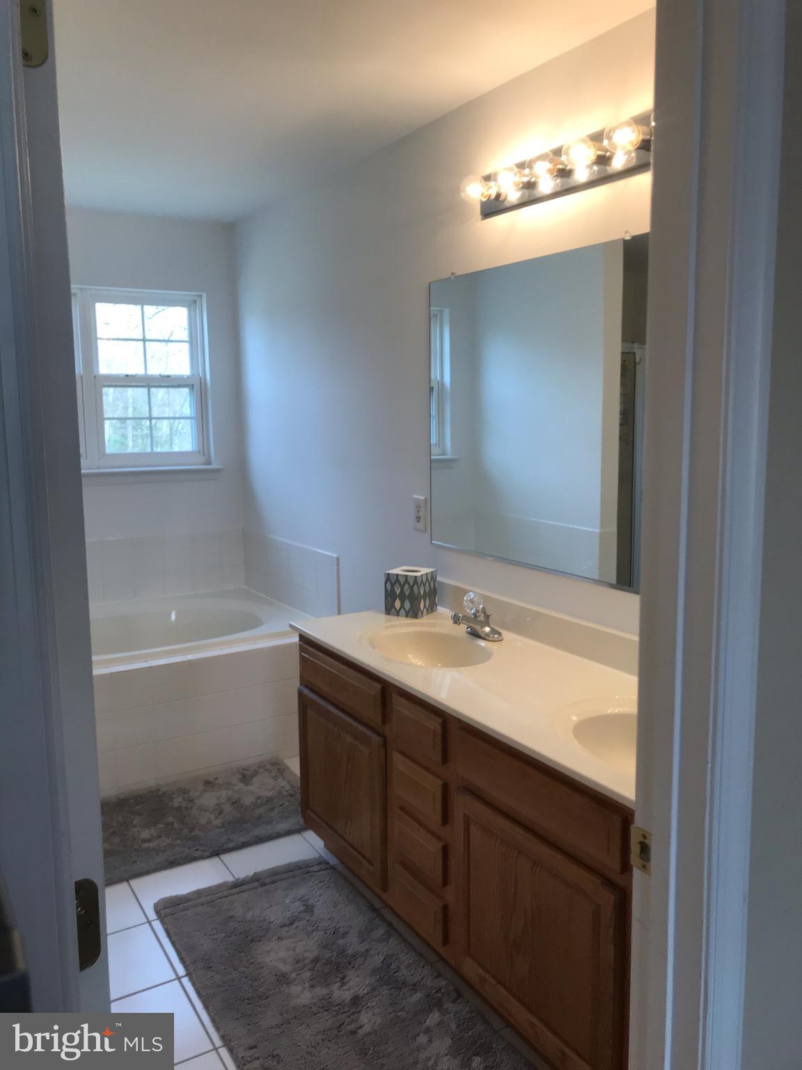 7841 East Shore Road Pasadena, MD 21122 - Photo 22 of 30 Gallery Image 22