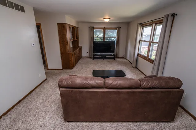 $249,900 | 1925 Hilltop Drive, West Bend, WI 53095