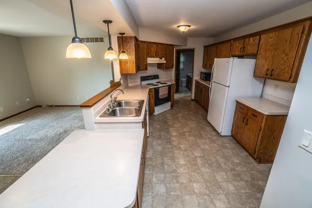 $249,900 | 1925 Hilltop Drive, West Bend, WI 53095