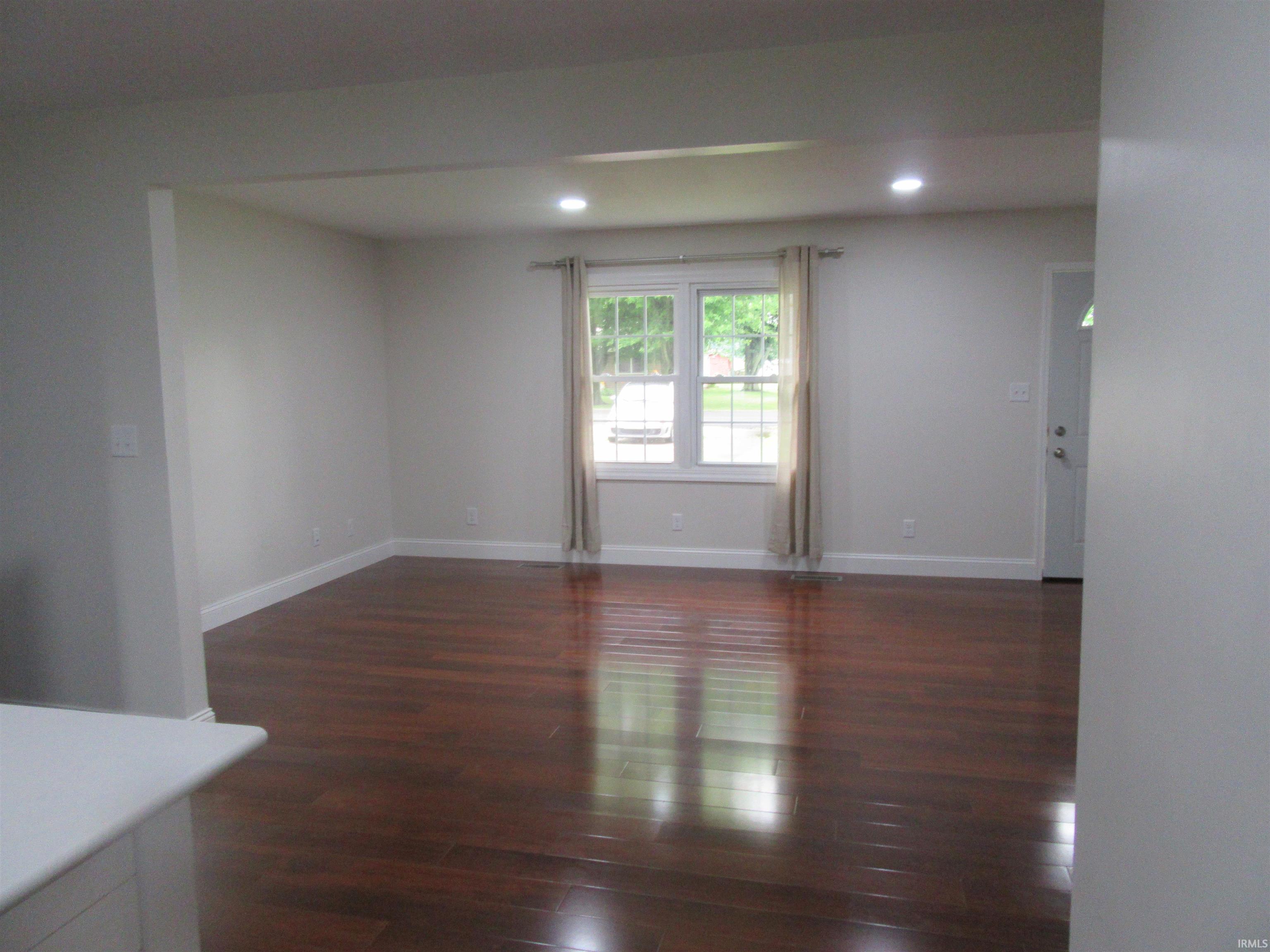 229 County Rd S 950 East Greentown, IN 46936 - Photo 3 of 17 Gallery Image 3