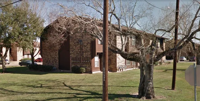 $564 | 900 Avenue J, Bay City, TX 77414