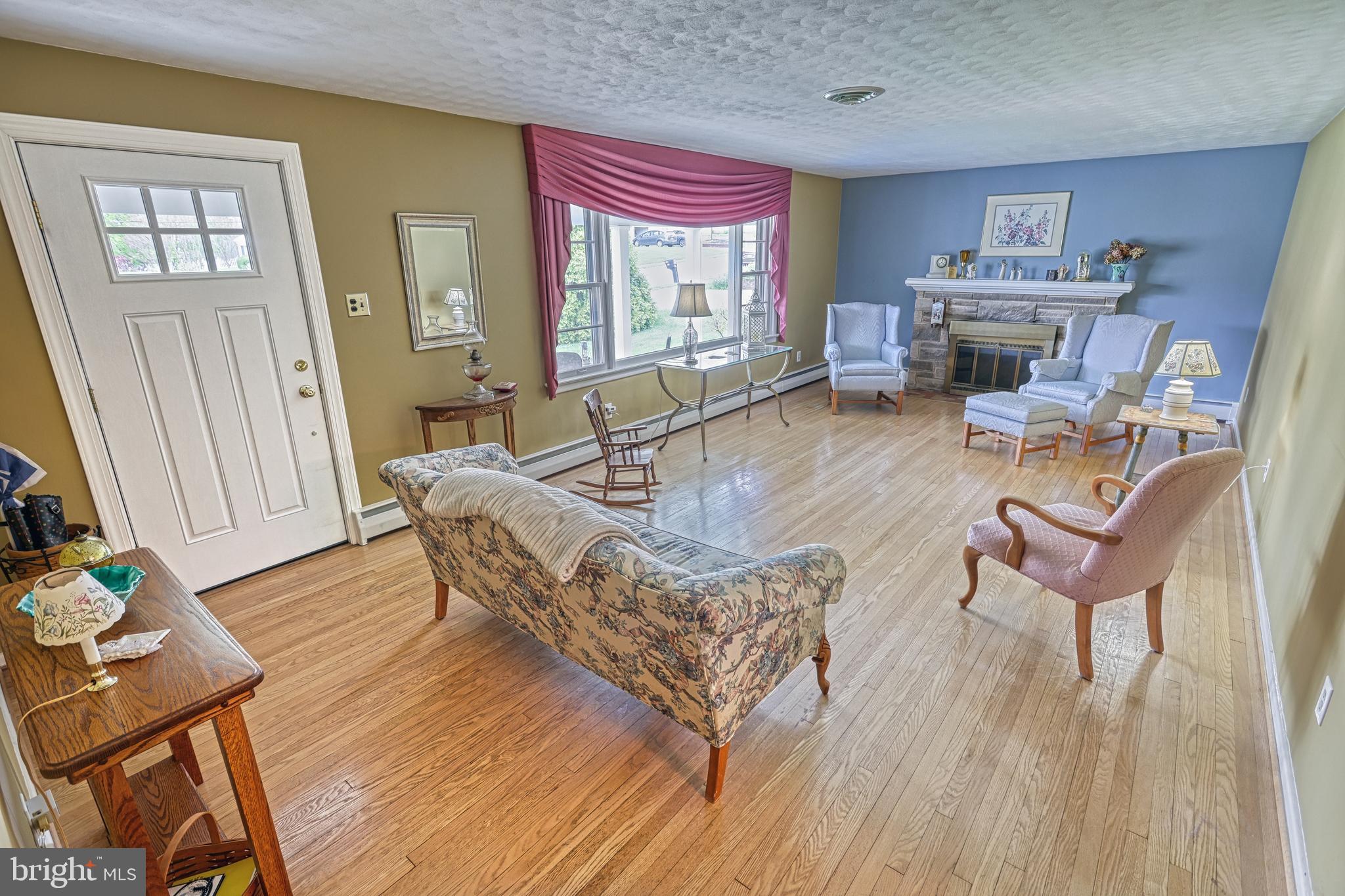 4138 Trowbridge Road York, PA 17402 - Photo 9 of 63 Gallery Image 9