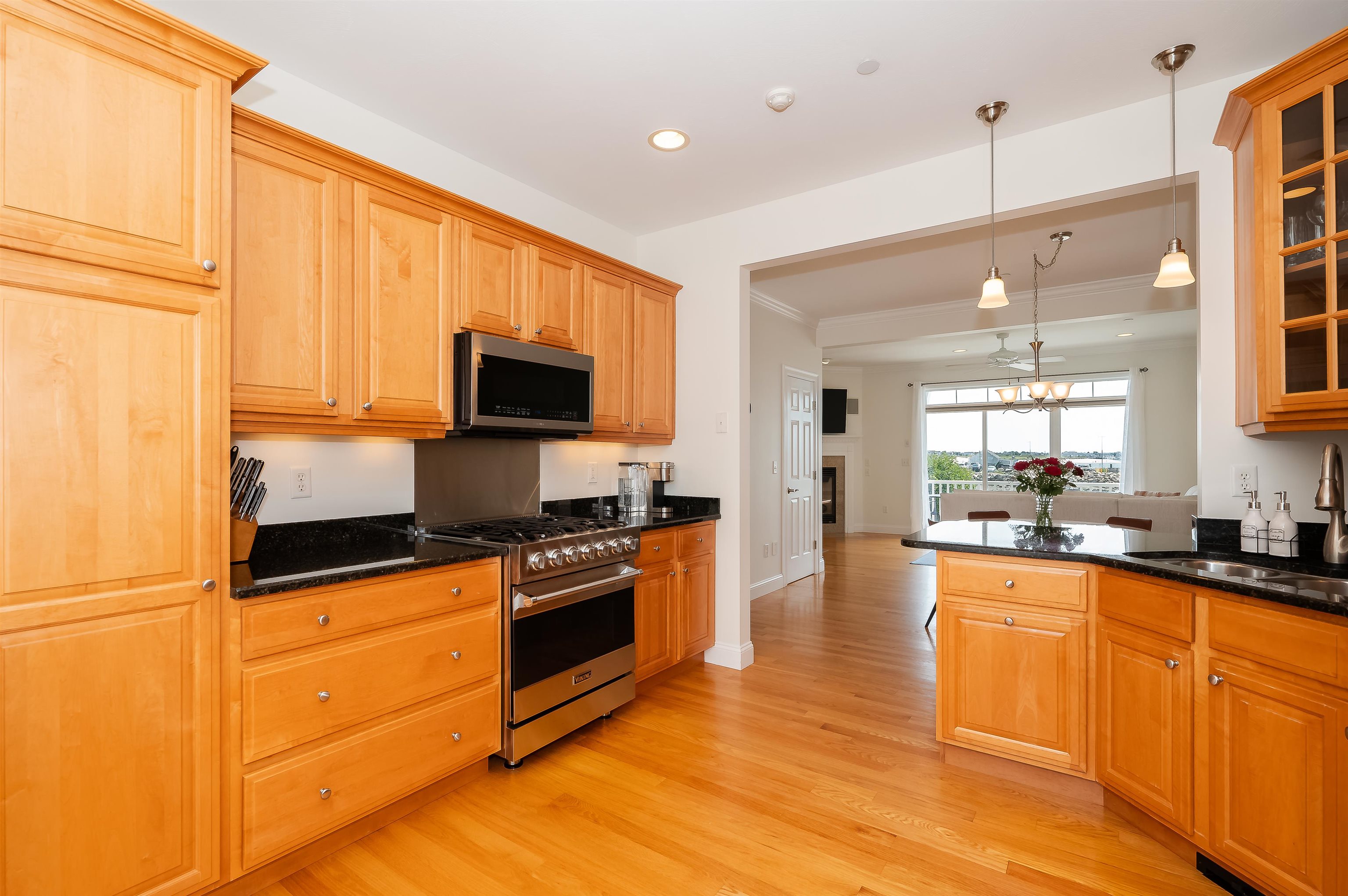 24 Harbor Road, Unit 10 Hampton, NH 03842 - Photo 24 of 40