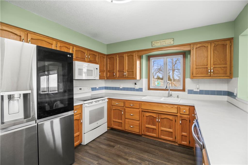 202 Southwest 25th Street Oak Grove, MO 64075 - Photo 11 of 27