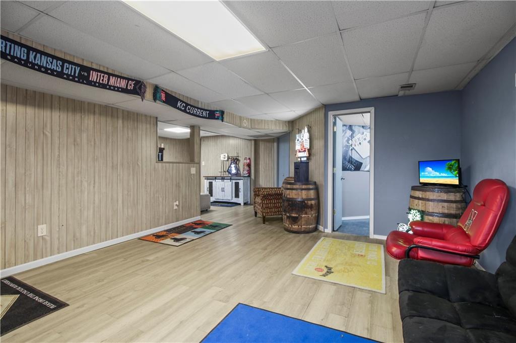 202 Southwest 25th Street Oak Grove, MO 64075 - Photo 20 of 27