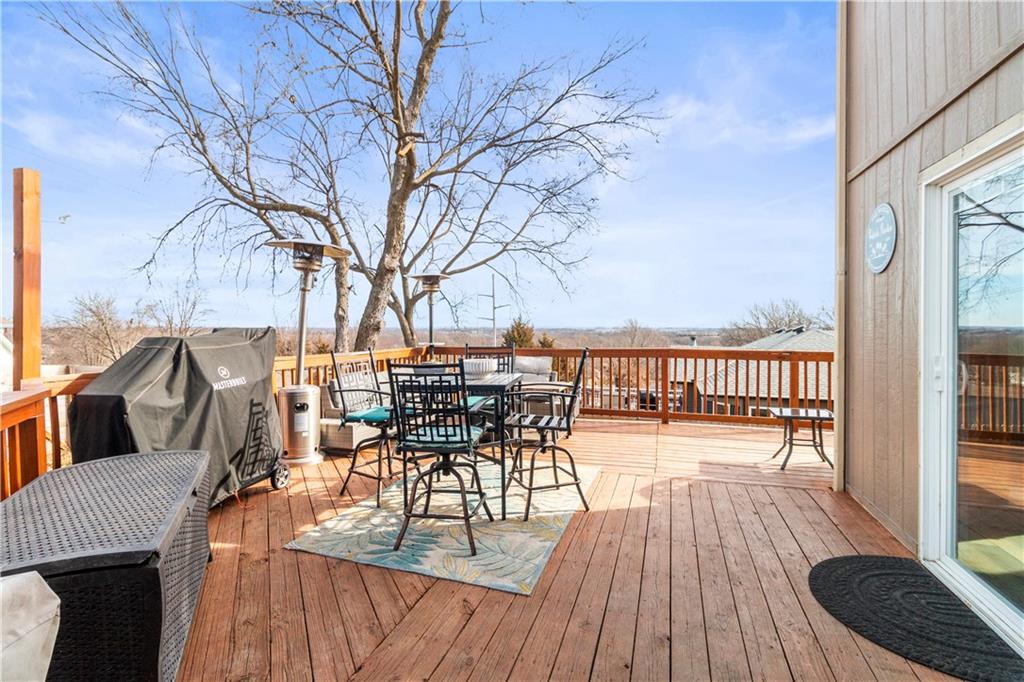 202 Southwest 25th Street Oak Grove, MO 64075 - Photo 24 of 27