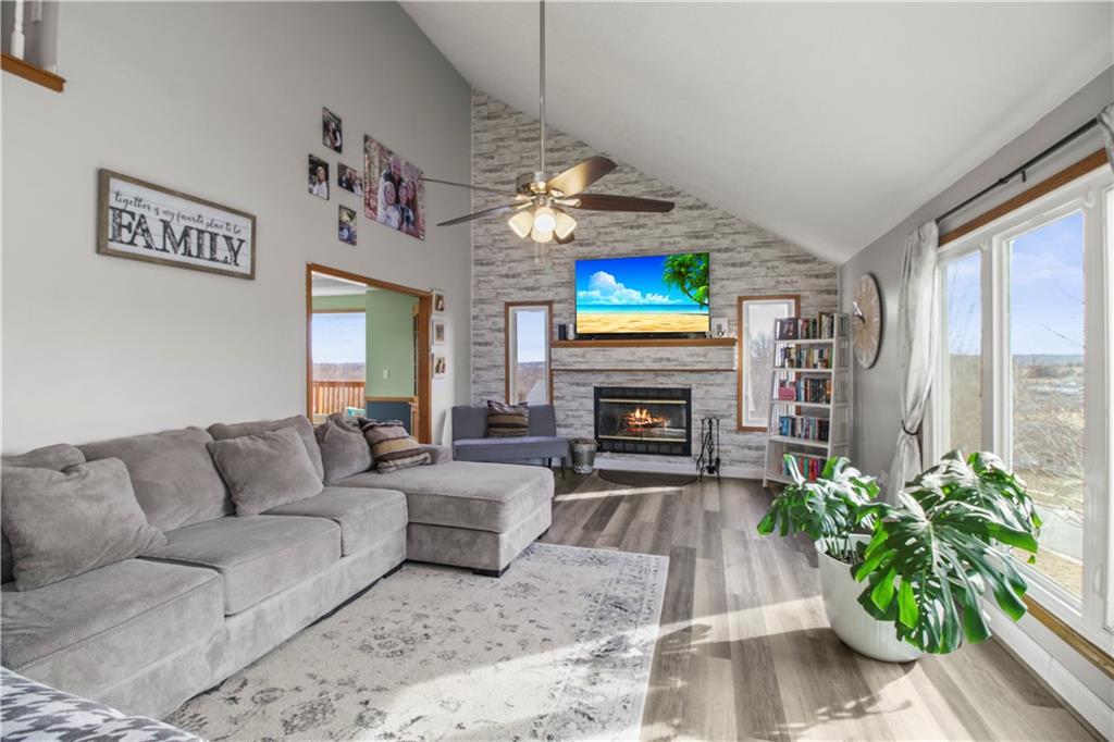 202 Southwest 25th Street Oak Grove, MO 64075 - Photo 3 of 27