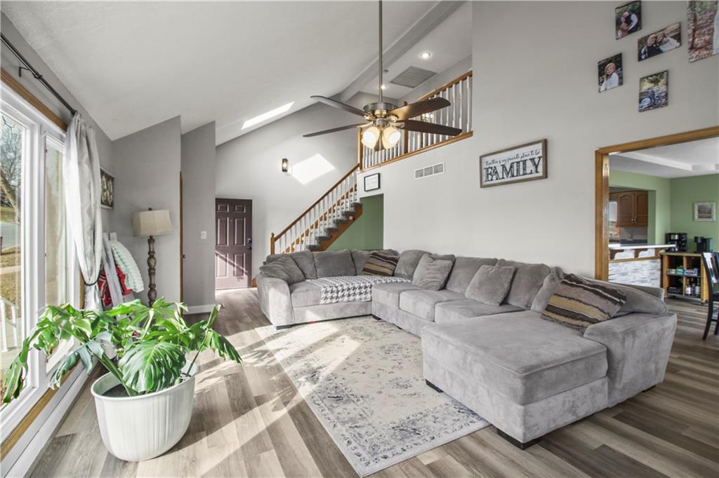 202 Southwest 25th Street Oak Grove, MO 64075 - Photo 5 of 27