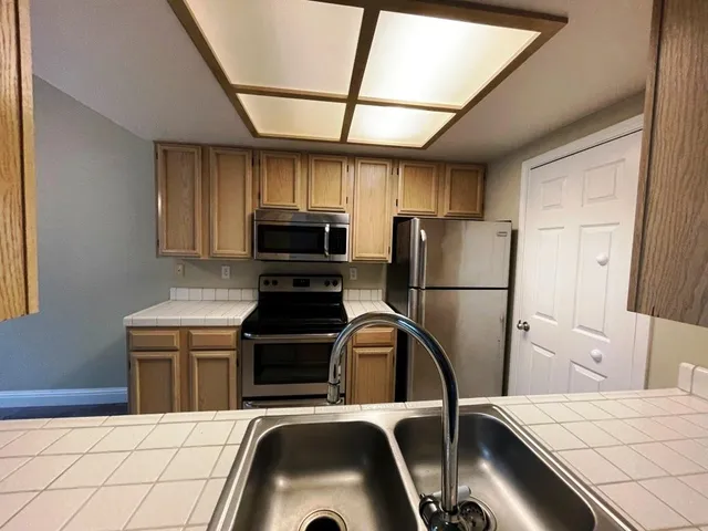 $2,349 | 2546 Alveswood Circle, San Jose, CA 95131