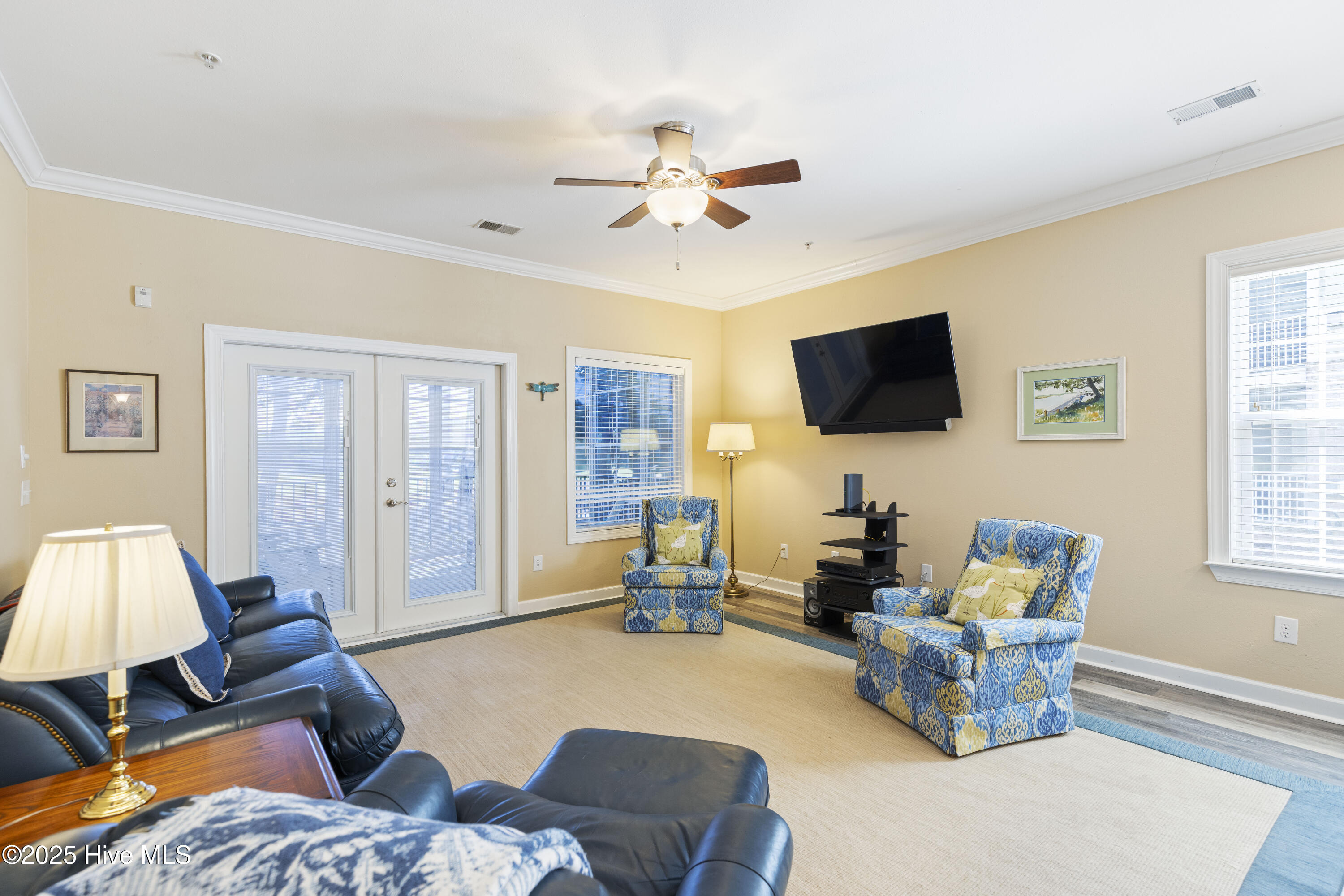 180 Clubhouse Road, Unit 2 Sunset Beach, NC 28468 - Photo 15 of 49 Living Rm