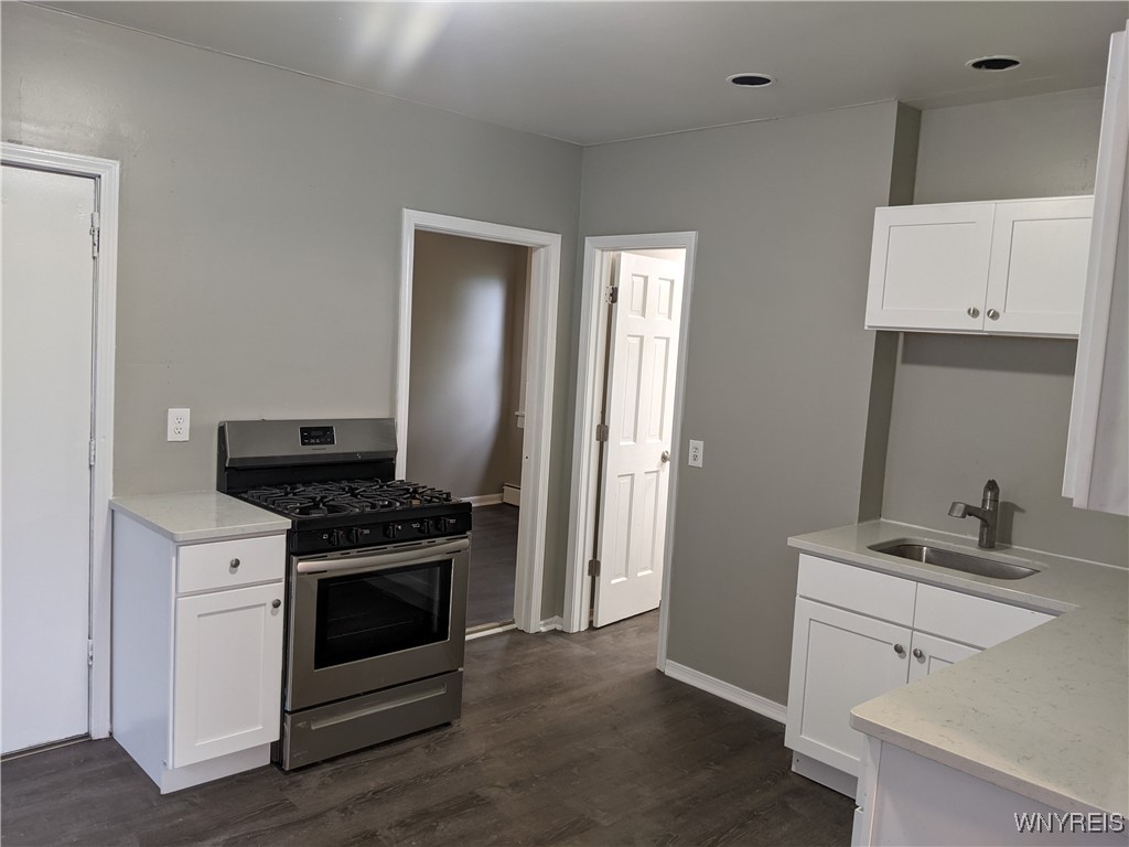 887 Prospect Avenue Buffalo, NY 14213 - Photo 3 of 9