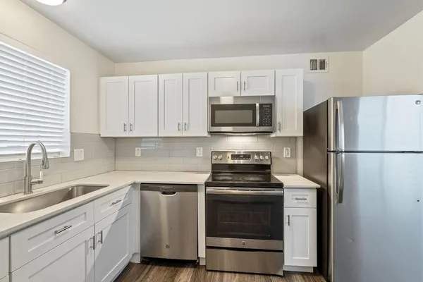 $1,300 | 1707 North 18th Street, Unit B1, Phoenix, AZ 85006