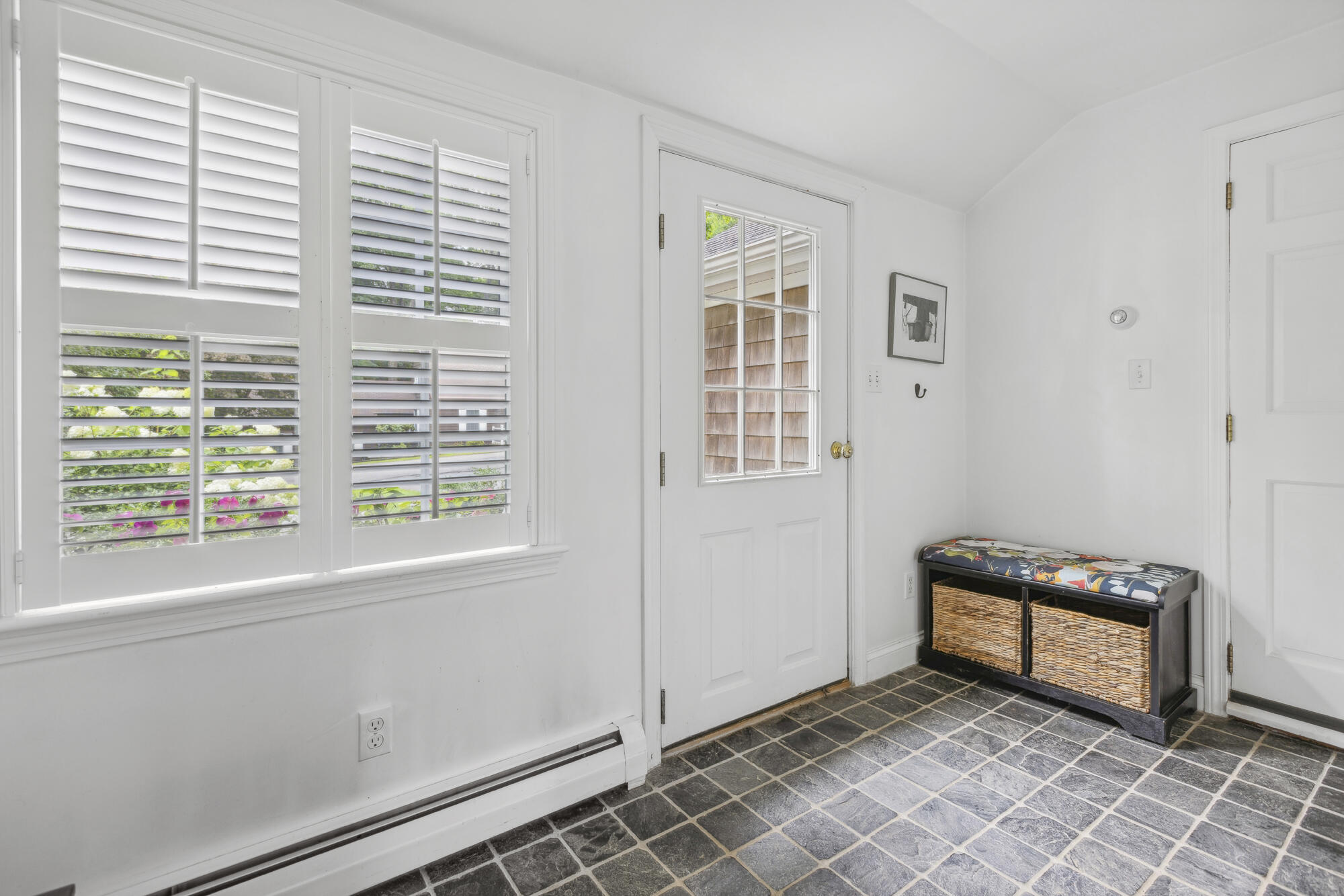 15 Edgewater Road Falmouth, ME 04105 - Photo 4 of 48 7