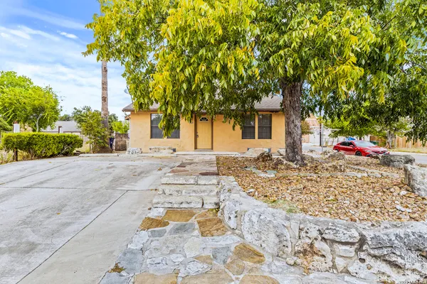 $1,050 | 503 Verne Street, Unit 1, San Antonio, TX 78221