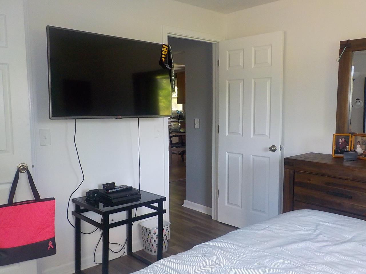 568 West Remus Road Mount Pleasant, MI 48858 - Photo 12 of 33 1877531-11.JPG