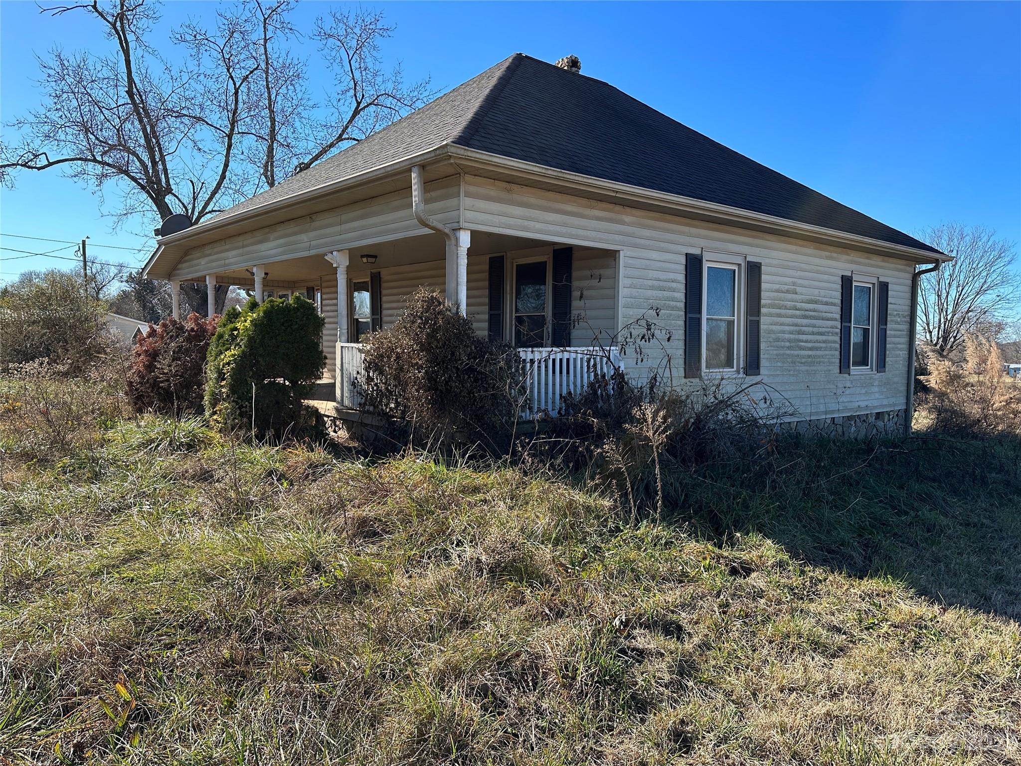 6461 Fallston Road Lawndale, NC 28090 - Photo 2 of 18 a front view of house with yard and green space