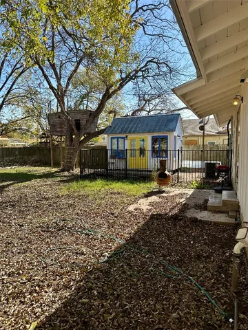 $3,750 | 2507 East Side Drive, Austin, TX 78704