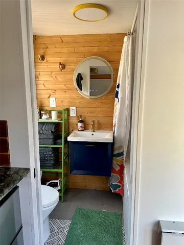 $3,750 | 2507 East Side Drive, Austin, TX 78704