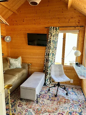 $3,750 | 2507 East Side Drive, Austin, TX 78704