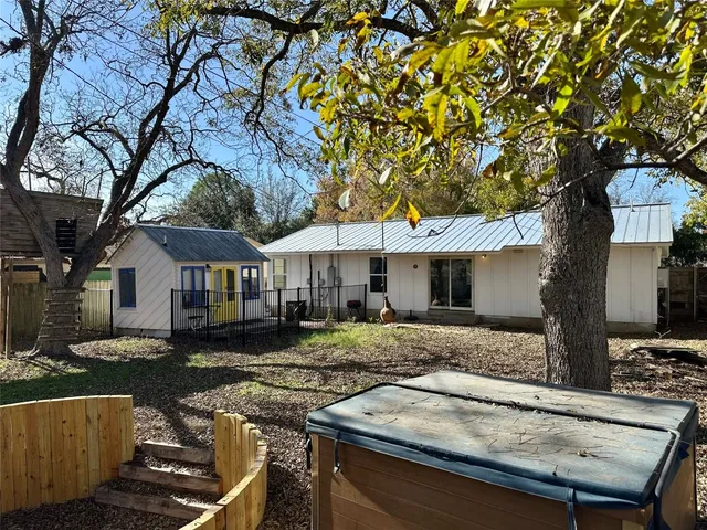 $3,750 | 2507 East Side Drive, Austin, TX 78704