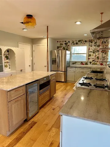 $3,750 | 2507 East Side Drive, Austin, TX 78704