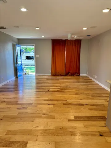 $3,750 | 2507 East Side Drive, Austin, TX 78704