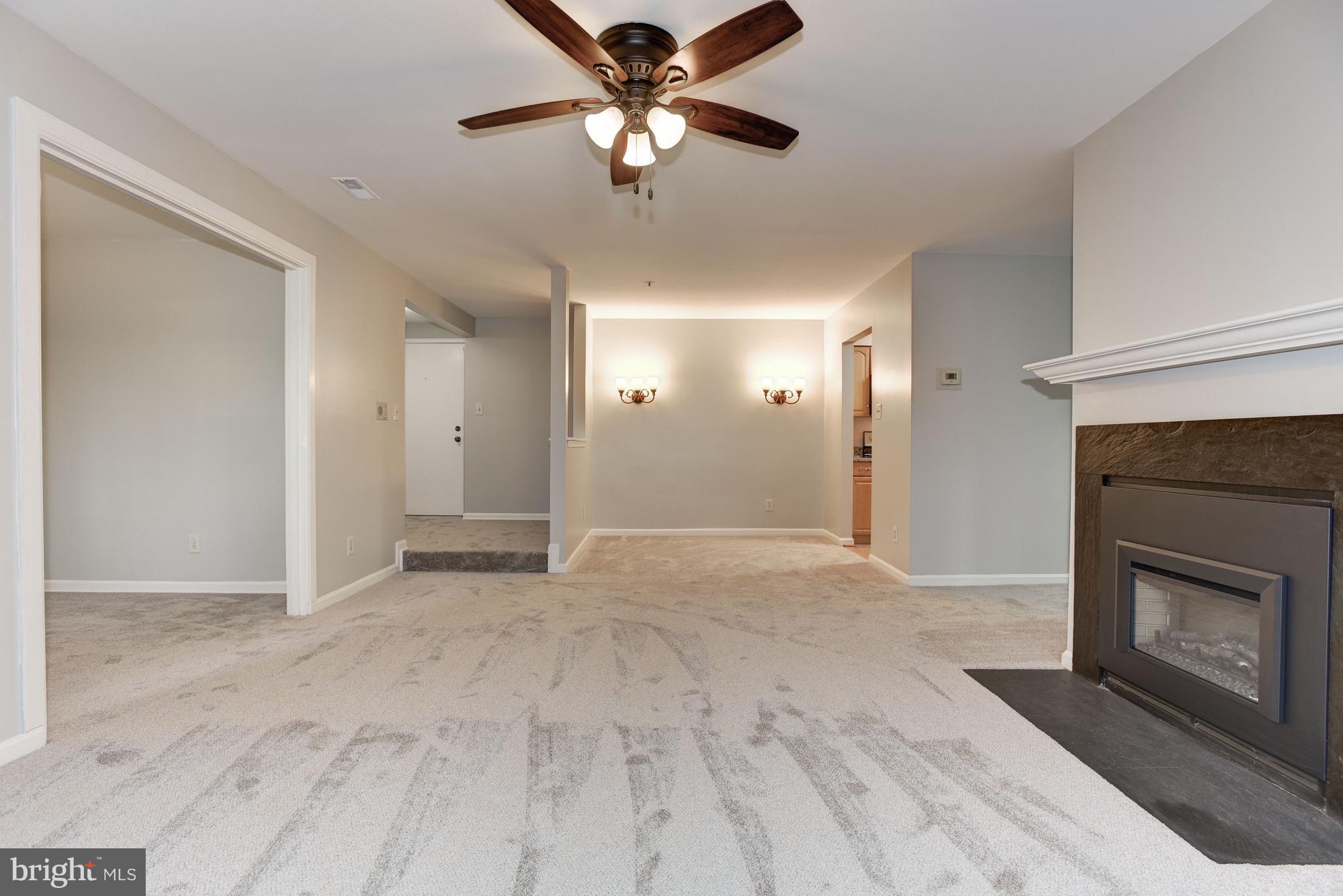 4912 Columbia Road, Unit 2 112 Columbia, MD 21044 - Photo 7 of 24 Living | Dining Rooms