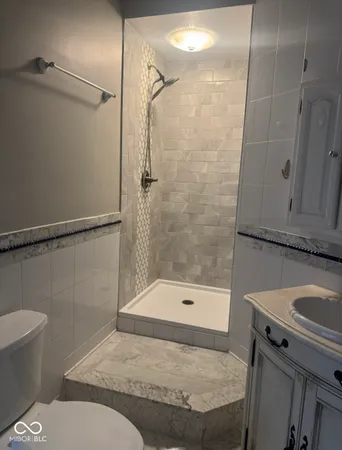 $425,000 | 4946 Beechwood Circle, Avon, IN 46123