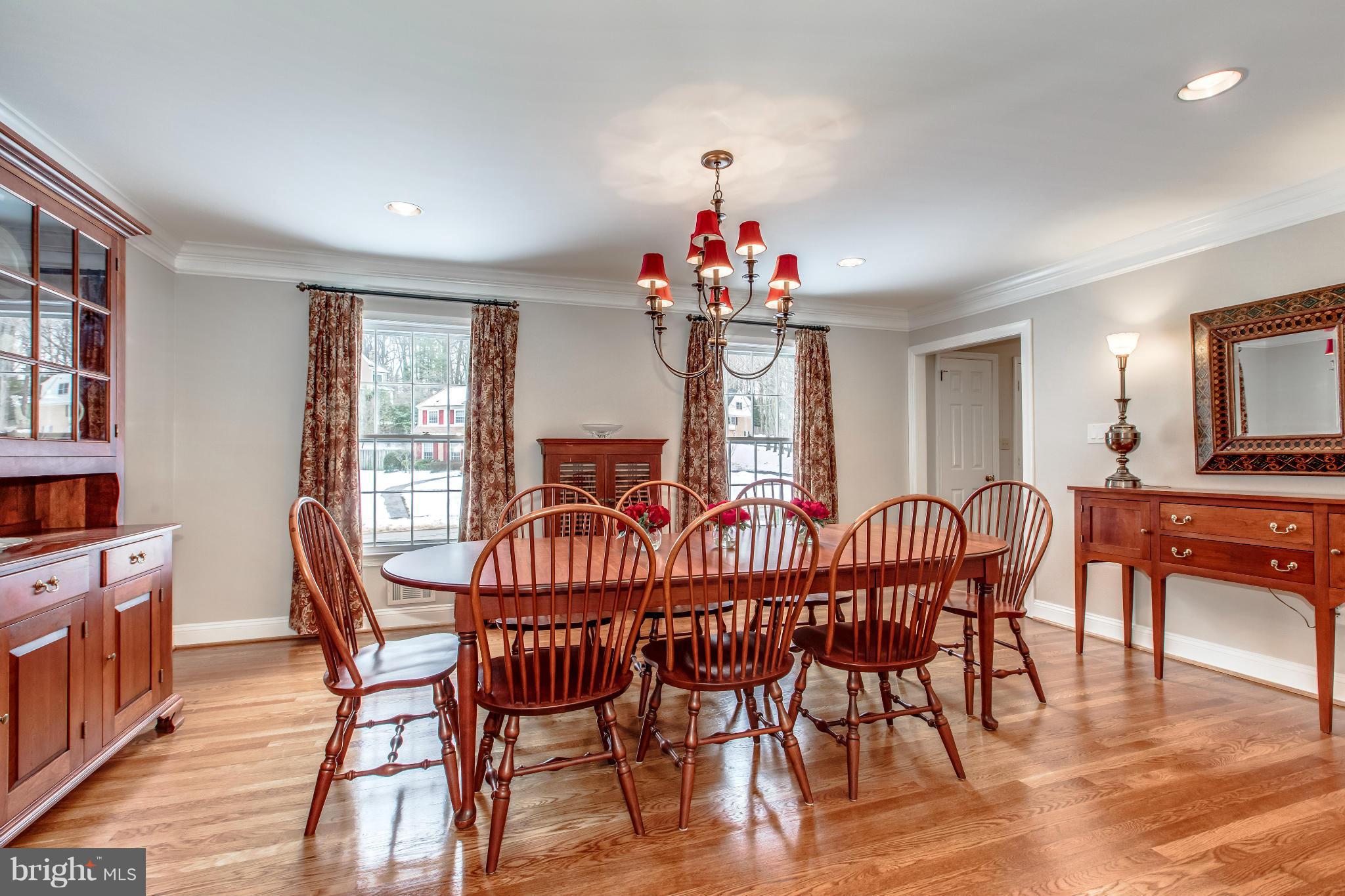 1203 Old Stable Road McLean, VA 22102 - Photo 6 of 30 Dining Room I