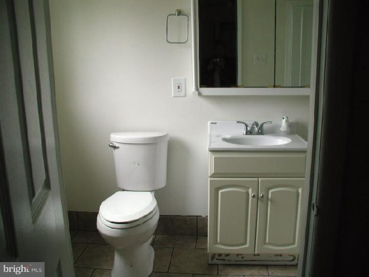 11 Polaris Road Sewell, NJ 08080 - Photo 13 of 24 Master Bathroom