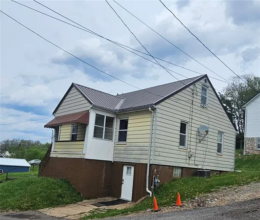 $99,000 | 23 Cross Street, Burgettstown, PA 15021
