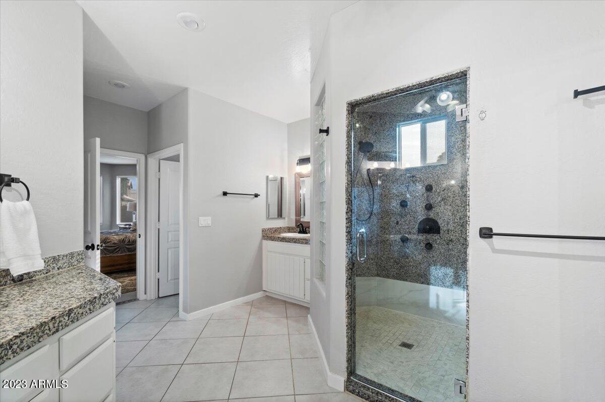 6361 West Deer Valley Road Glendale, AZ 85308 - Photo 24 of 47 Mstr Bathroom
