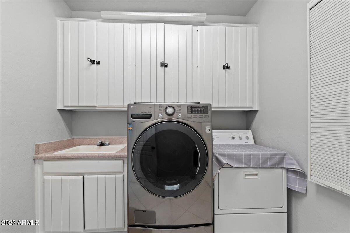 6361 West Deer Valley Road Glendale, AZ 85308 - Photo 35 of 47 Laundry Room