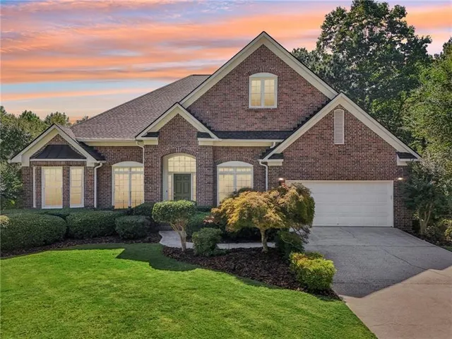 a sign that is on the side of the road