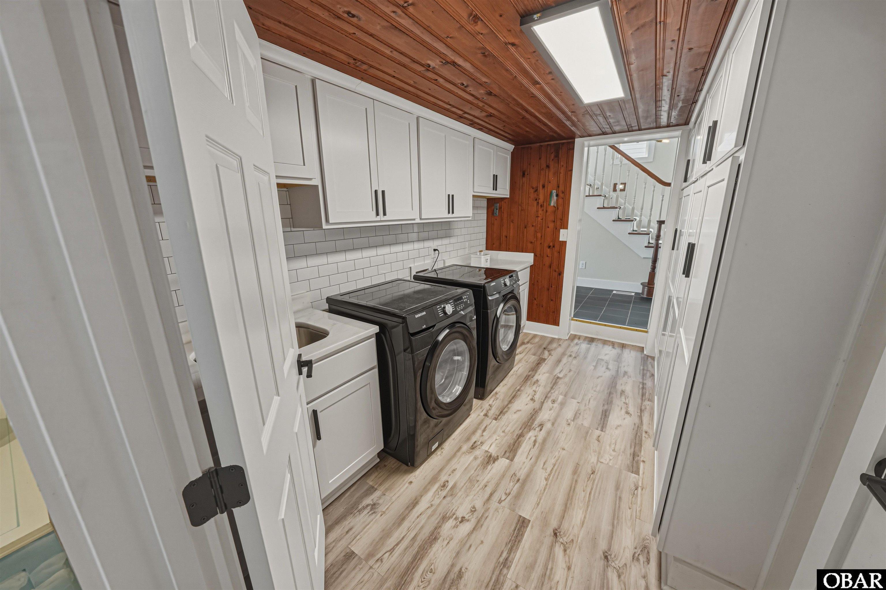 932 Waterlily Road Coinjock, NC 27923 - Photo 21 of 86 Luxury Laundry