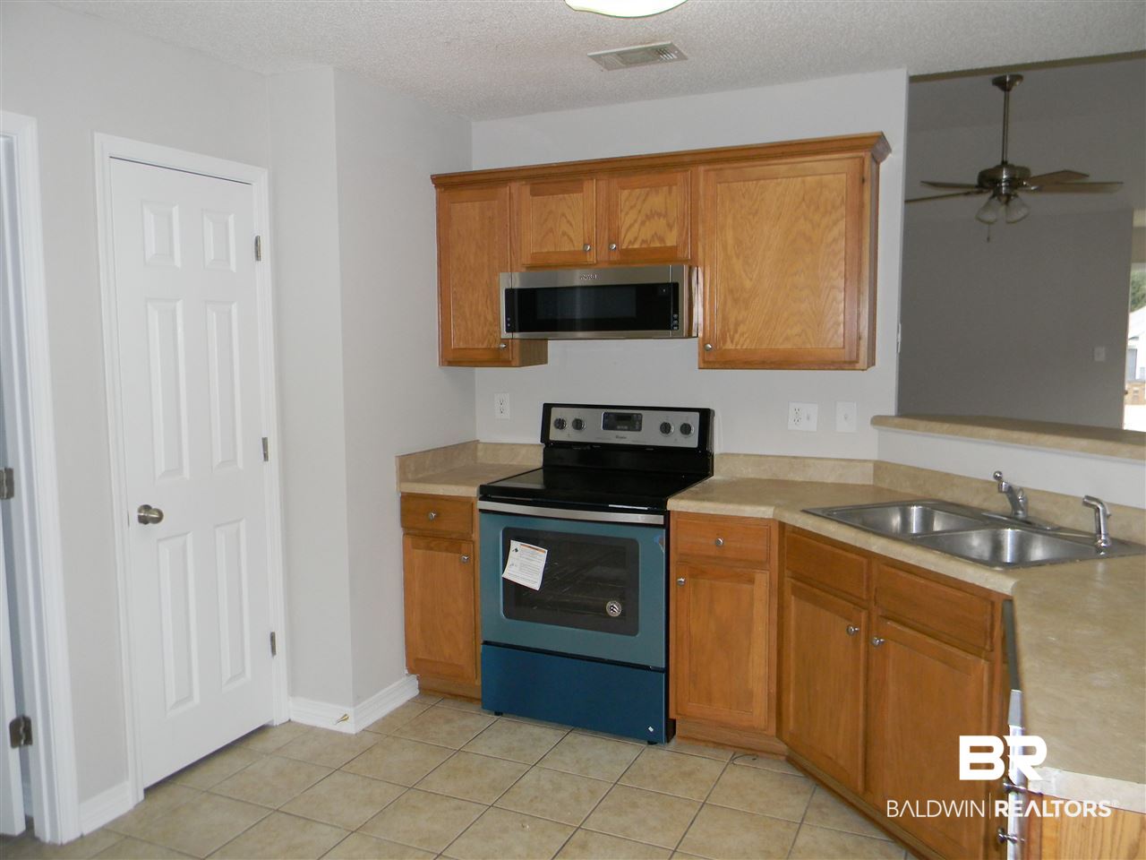 4624 St Charles Court Mobile, AL 36618 - Photo 4 of 15