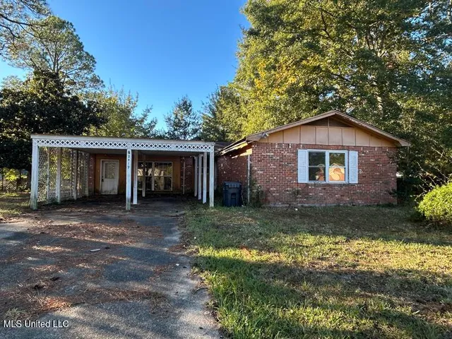 $75,000 | 2419 Avenido Del Pinar Street, Gautier, MS 39553