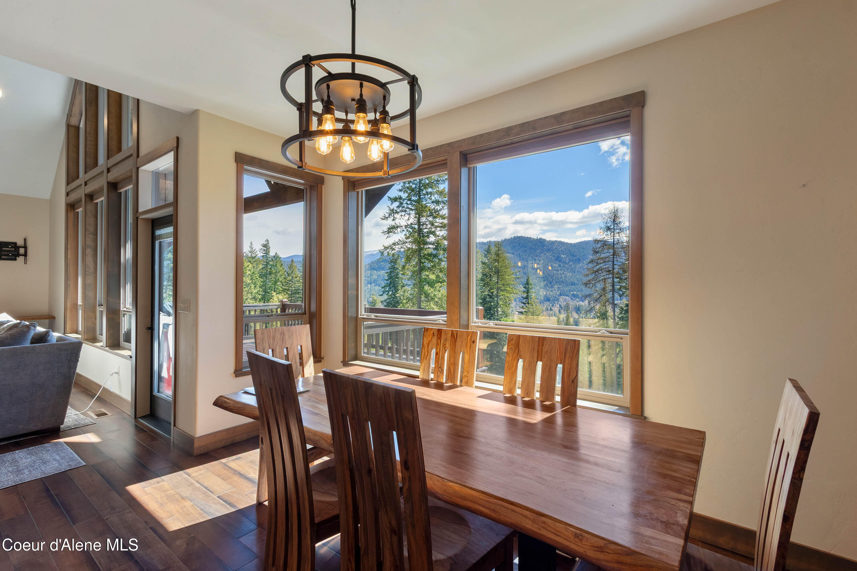 343 Olympic Drive Sandpoint, ID 83864 - Photo 11 of 47 IMG_3457
