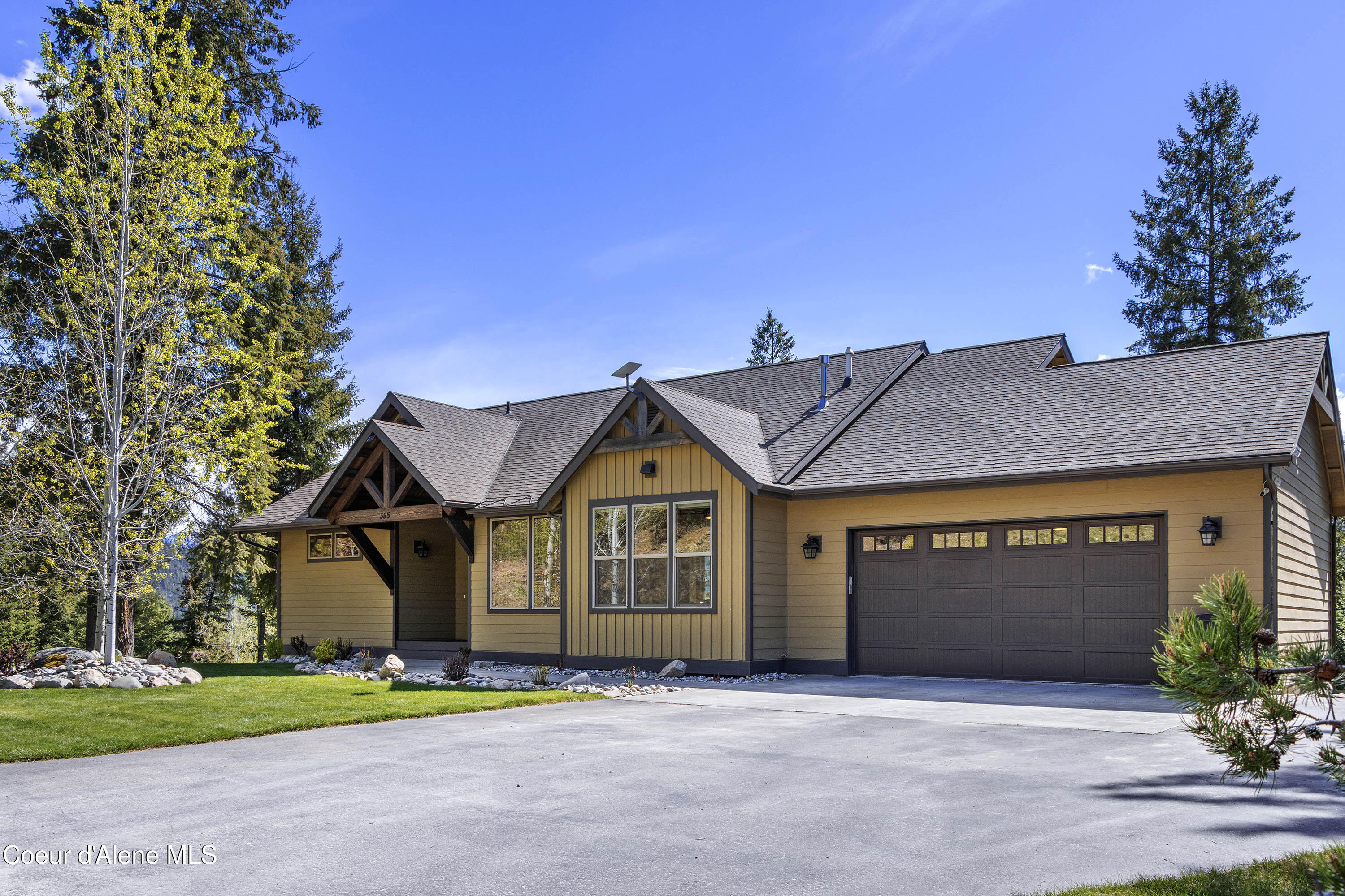 343 Olympic Drive Sandpoint, ID 83864 - Photo 2 of 47 IMG_4040