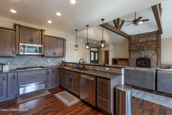 $1,375,000 | 343 Olympic Drive, Sandpoint, ID 83864