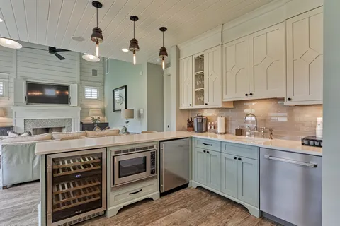 $895,000 | 26210 BlueJack National Boulevard, Unit 9, Montgomery, TX 77316
