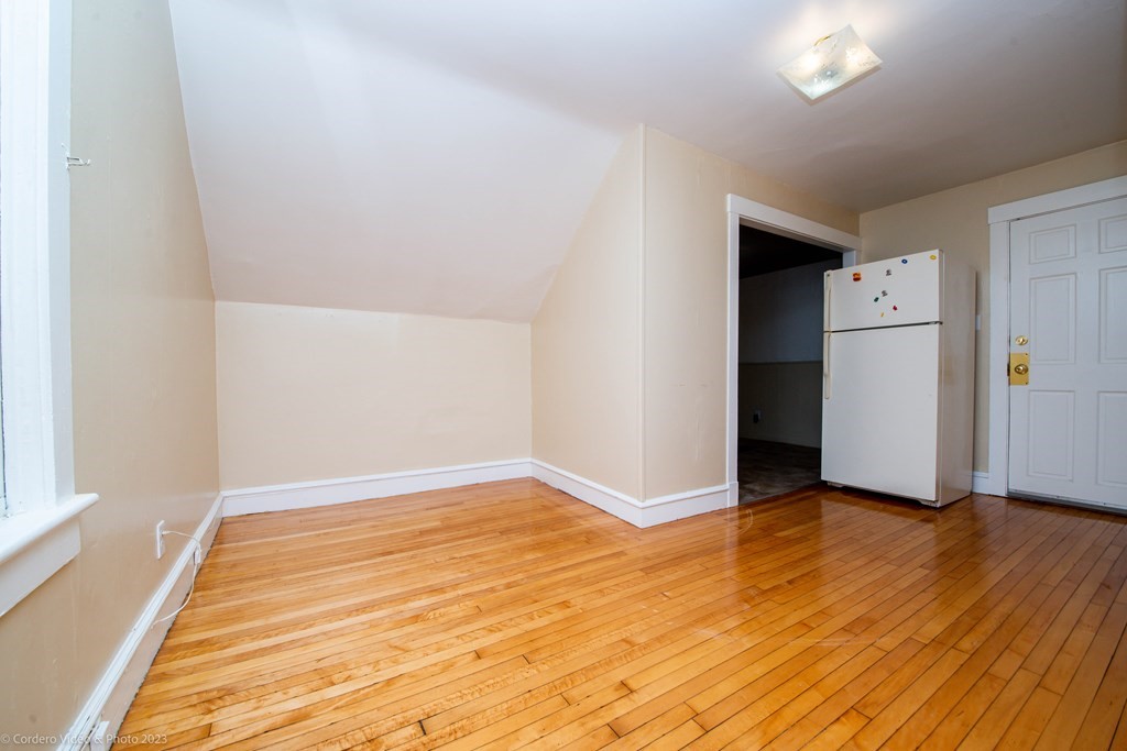 189 Ridge Street Fall River, MA 02721 - Photo 11 of 40