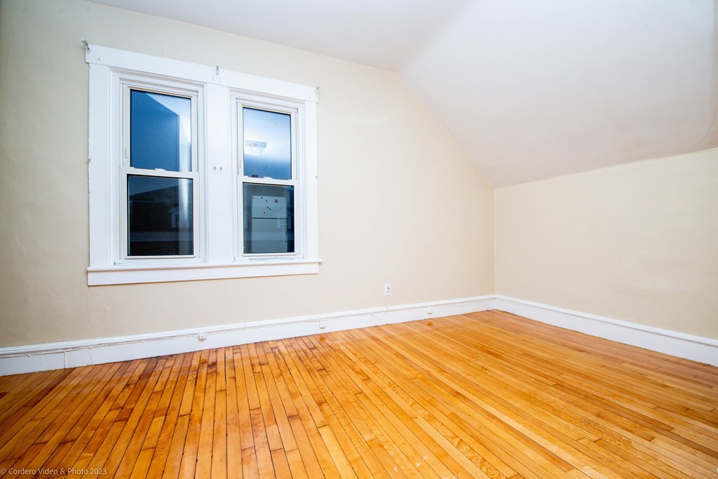 189 Ridge Street Fall River, MA 02721 - Photo 13 of 40